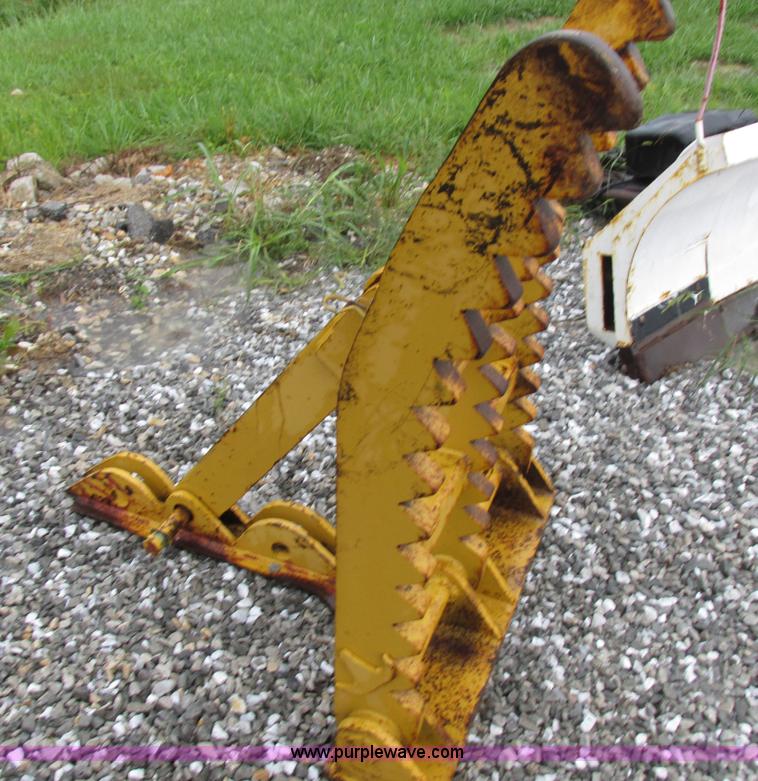 image for item Z9706 Mechanical thumb