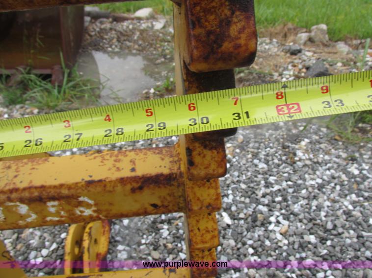 image for item Z9706 Mechanical thumb