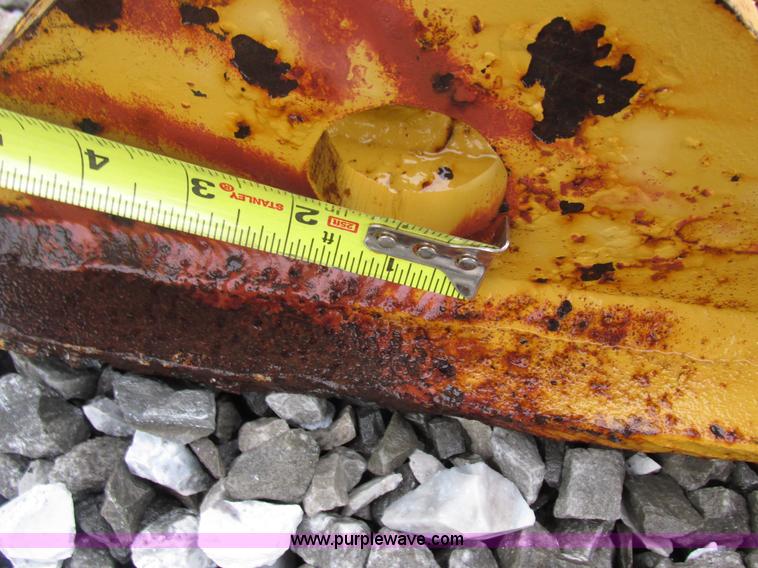 image for item Z9706 Mechanical thumb