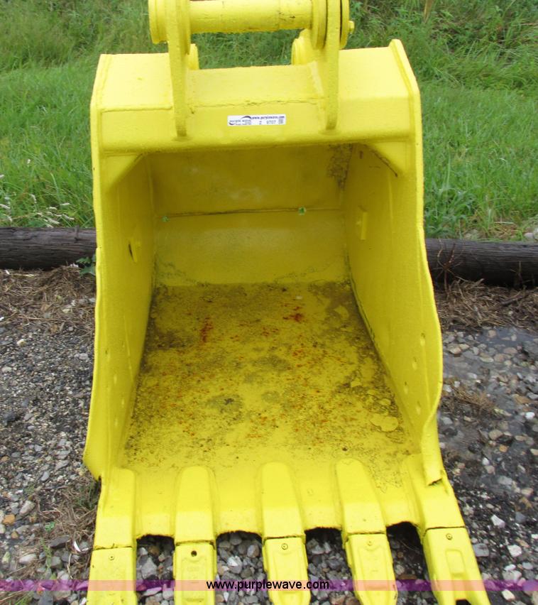 image for item Z9707 35"W x 40"H bucket