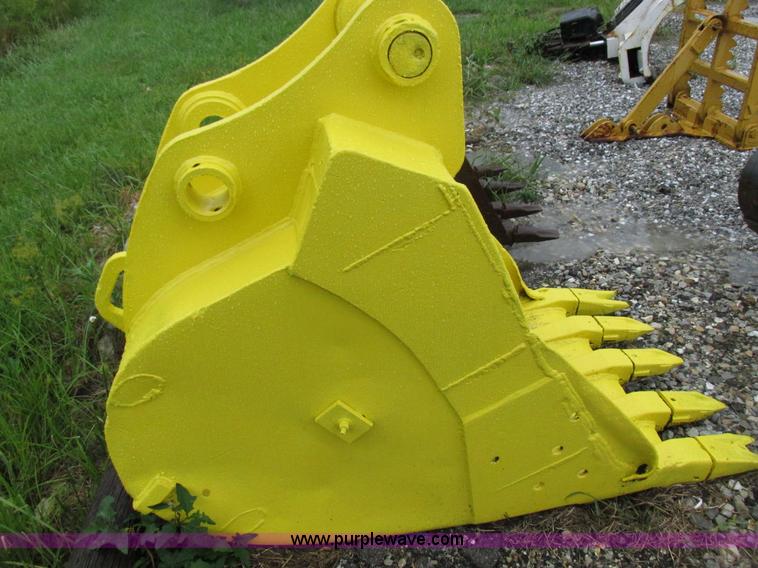 image for item Z9707 35"W x 40"H bucket