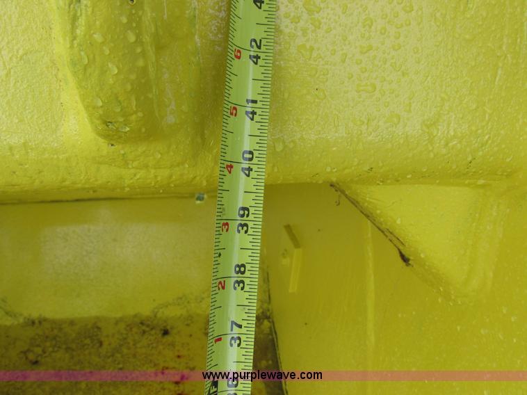 image for item Z9707 35"W x 40"H bucket