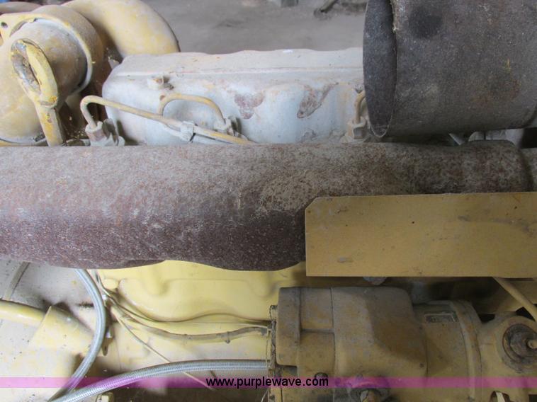 image for item Z9711 Caterpillar D333 six cylinder engine