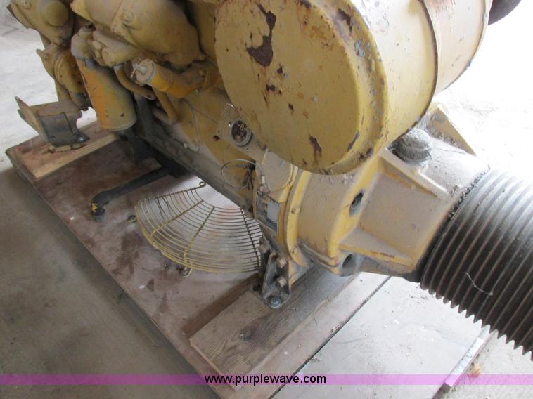 image for item Z9711 Caterpillar D333 six cylinder engine