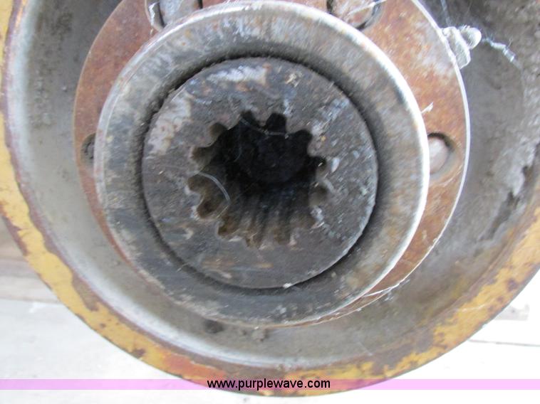 image for item Z9711 Caterpillar D333 six cylinder engine