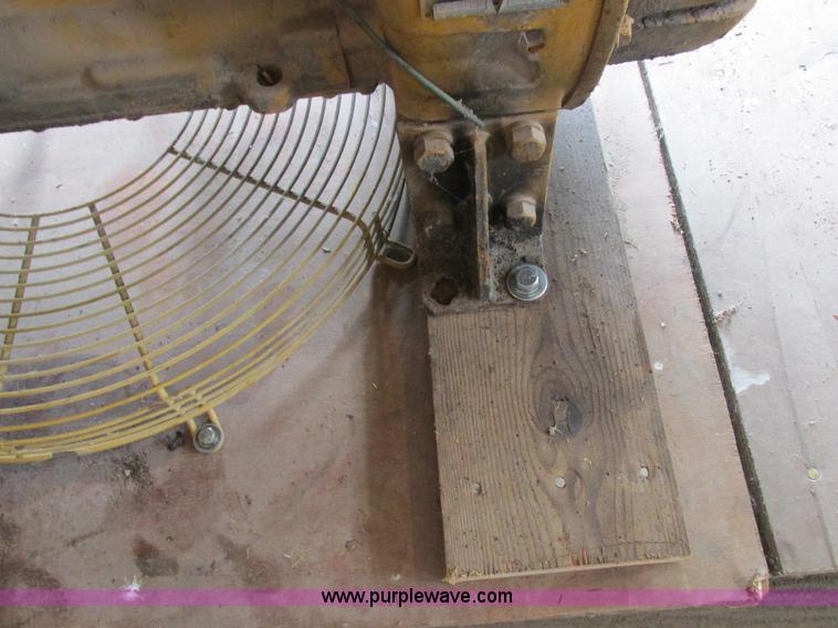 image for item Z9711 Caterpillar D333 six cylinder engine