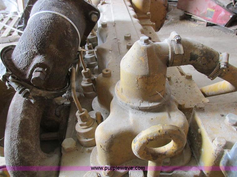 image for item Z9711 Caterpillar D333 six cylinder engine