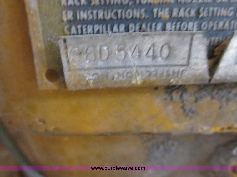 image for item Z9711 Caterpillar D333 six cylinder engine