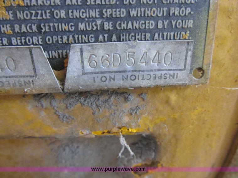 image for item Z9711 Caterpillar D333 six cylinder engine