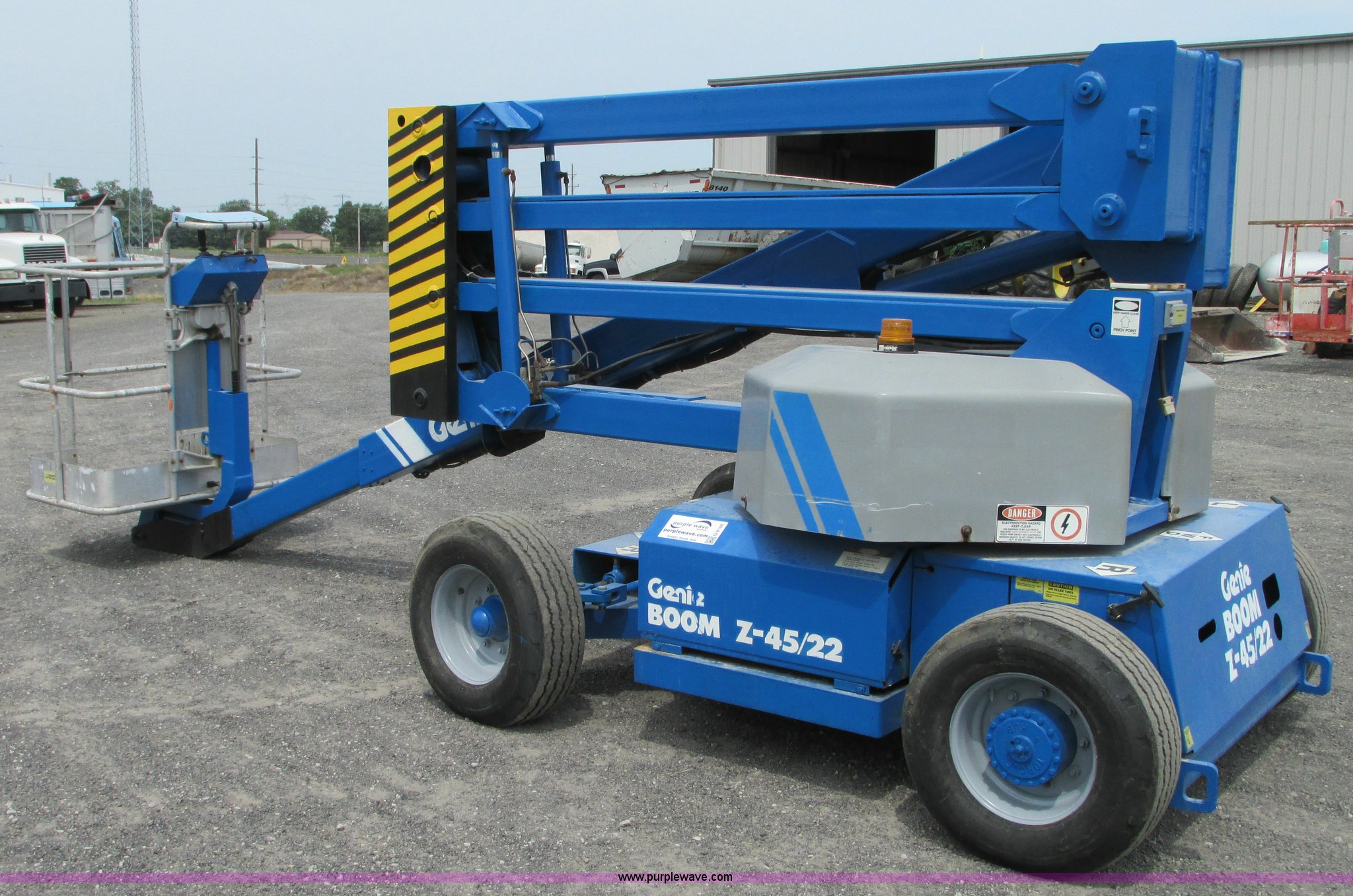 1994 Genie Z45/22 boom lift in Peotone, IL Item G9100 sold Purple Wave