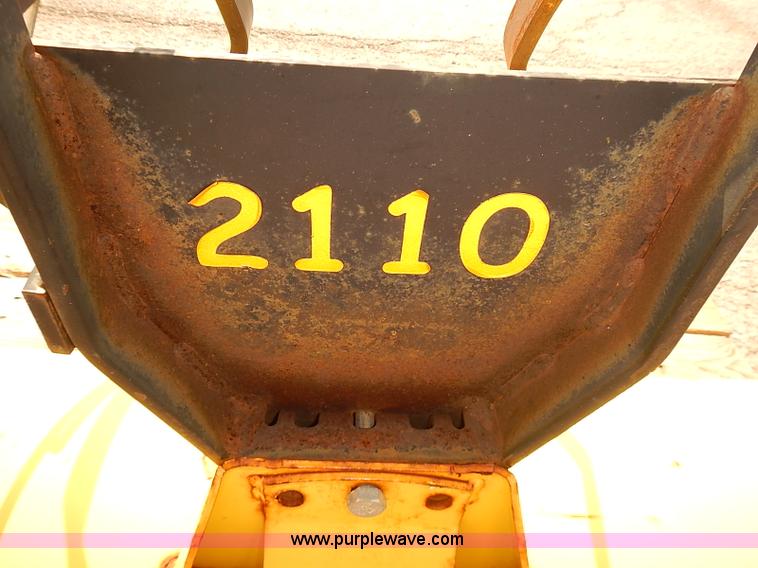 image for item BD9907 John Deere GT245 riding lawn mower