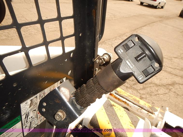 image for item BD9916 1997 Bobcat 863 skid steer