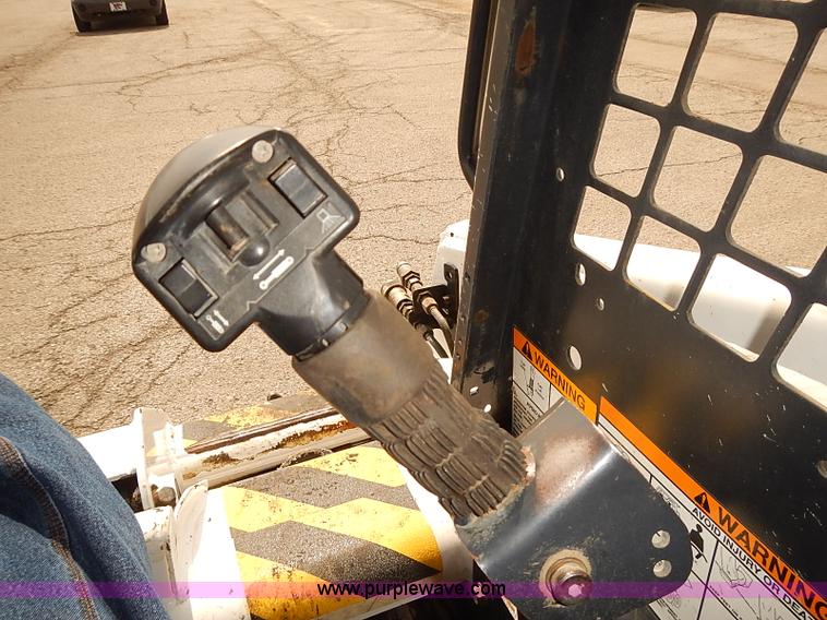 image for item BD9916 1997 Bobcat 863 skid steer