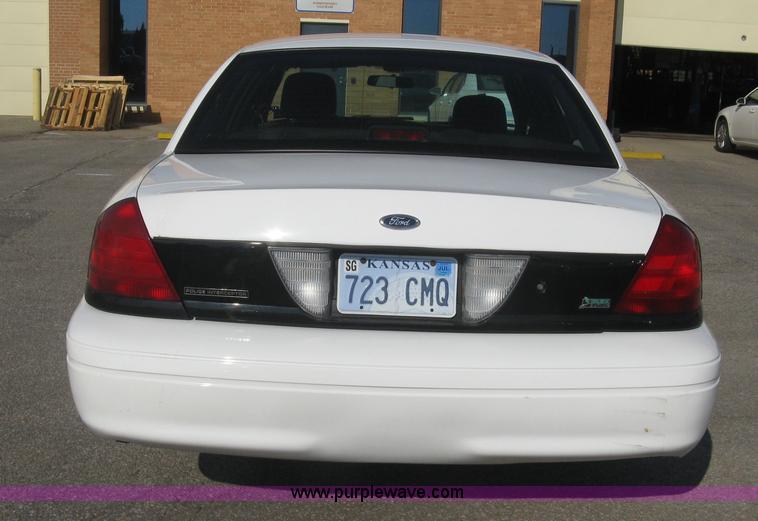image for item E7917 2010 Ford Crown Victoria Police Interceptor