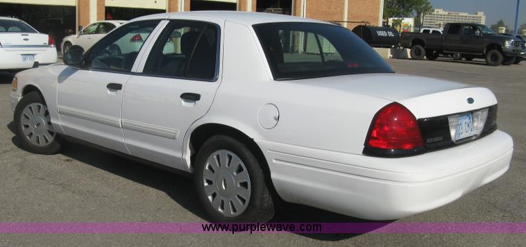 image for item E7917 2010 Ford Crown Victoria Police Interceptor
