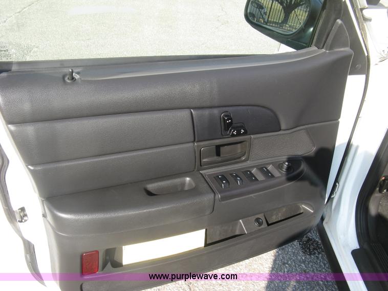 image for item E7917 2010 Ford Crown Victoria Police Interceptor