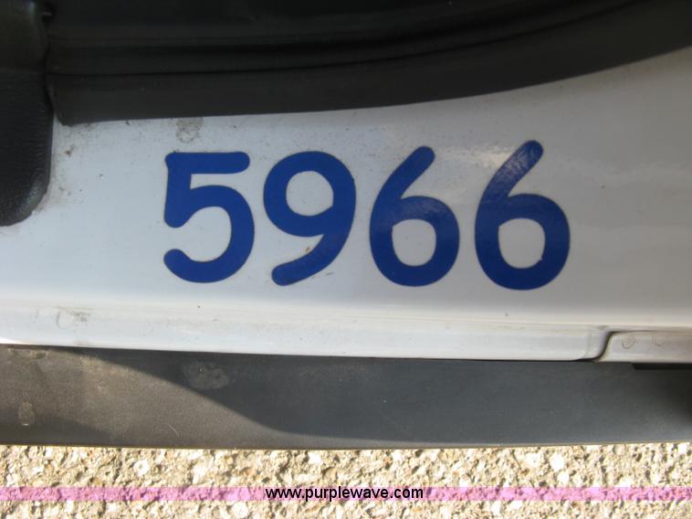 image for item E7917 2010 Ford Crown Victoria Police Interceptor