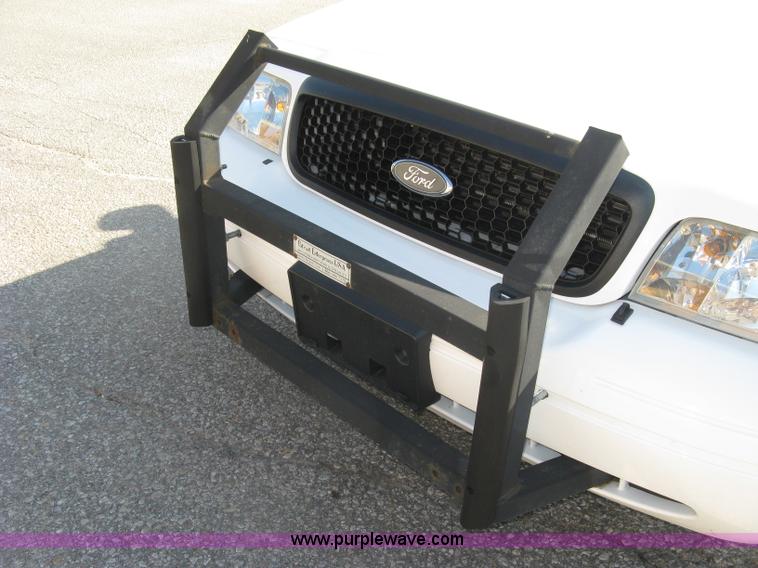 image for item E7917 2010 Ford Crown Victoria Police Interceptor