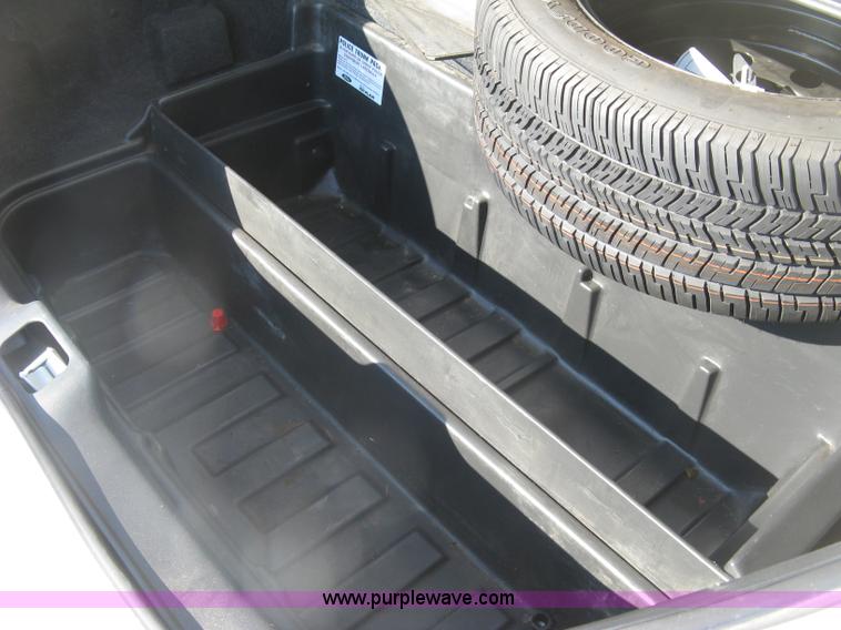 image for item E7917 2010 Ford Crown Victoria Police Interceptor