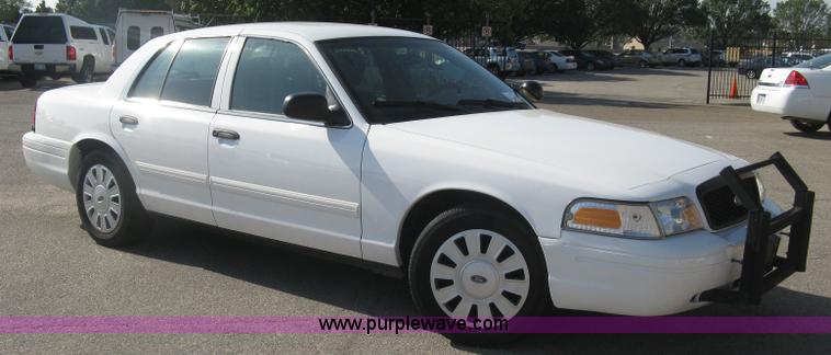 image for item E7918 2011 Ford Crown Victoria Police Interceptor