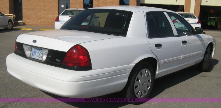 image for item E7918 2011 Ford Crown Victoria Police Interceptor
