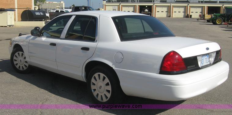 image for item E7918 2011 Ford Crown Victoria Police Interceptor