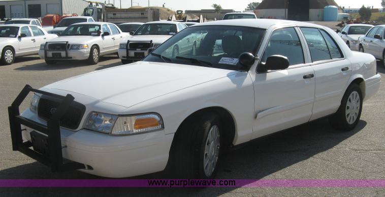 image for item E7918 2011 Ford Crown Victoria Police Interceptor