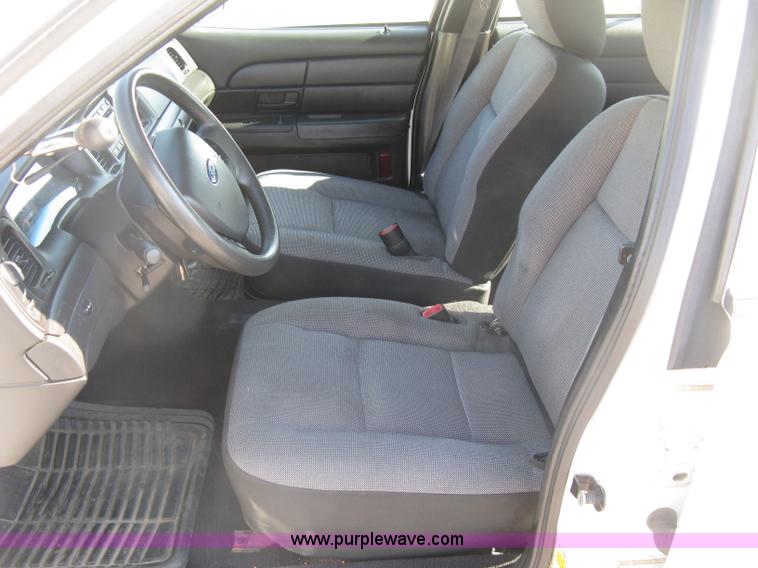 image for item E7918 2011 Ford Crown Victoria Police Interceptor