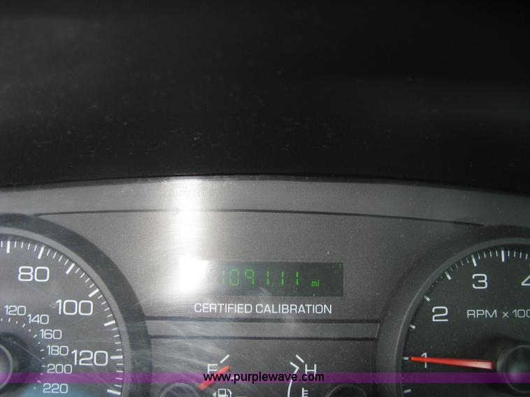 image for item E7918 2011 Ford Crown Victoria Police Interceptor