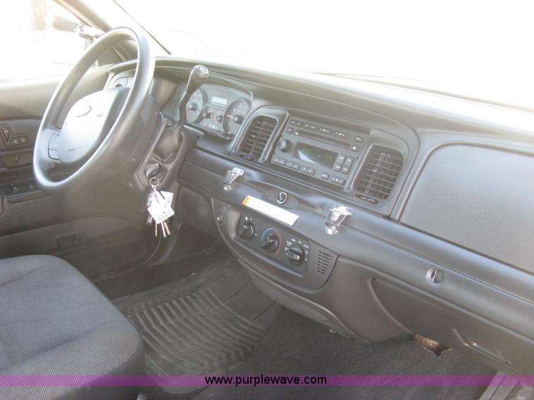 image for item E7918 2011 Ford Crown Victoria Police Interceptor