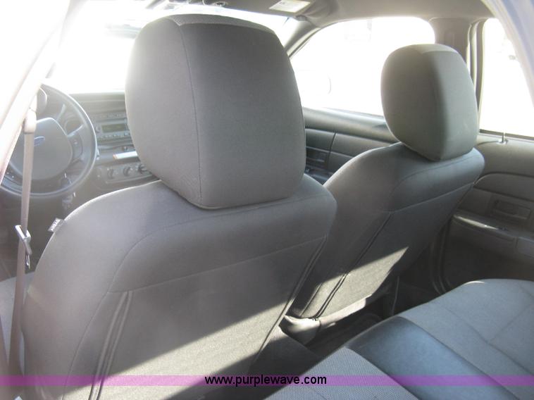 image for item E7918 2011 Ford Crown Victoria Police Interceptor