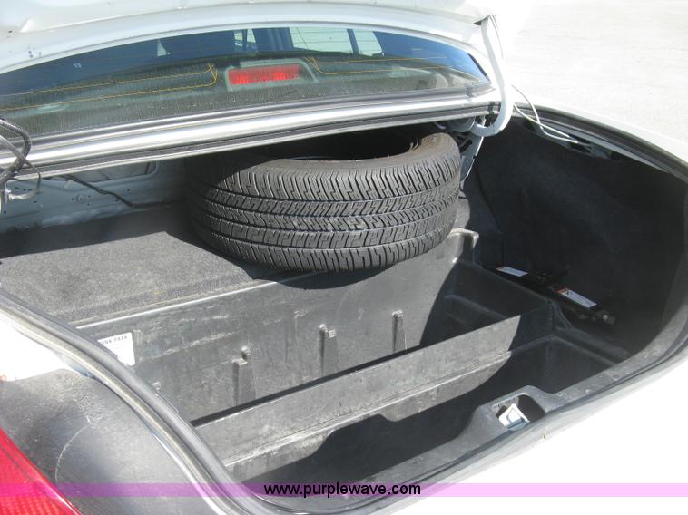 image for item E7918 2011 Ford Crown Victoria Police Interceptor