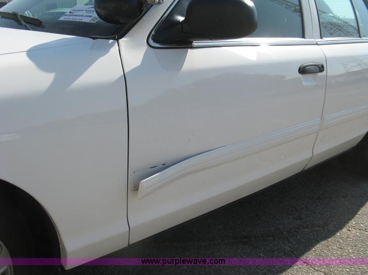 image for item E7918 2011 Ford Crown Victoria Police Interceptor