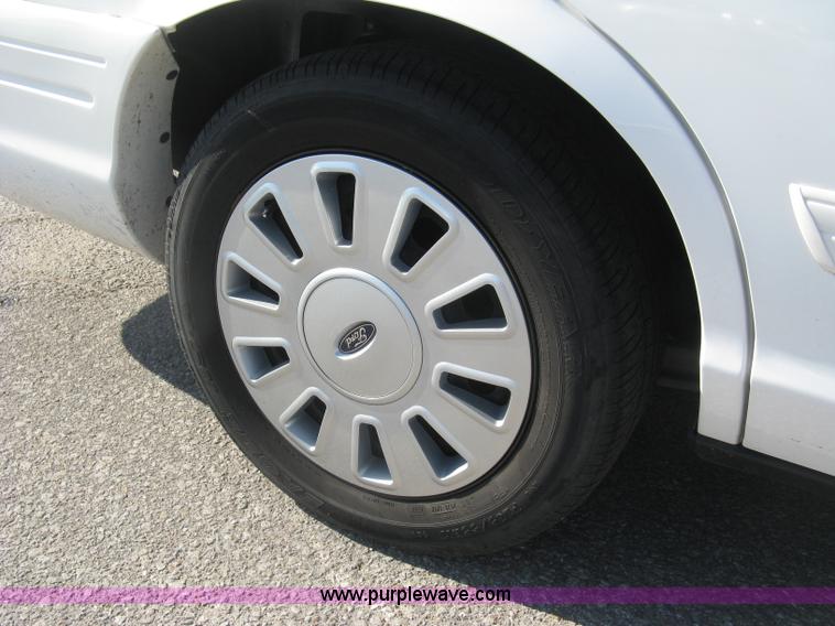 image for item E7918 2011 Ford Crown Victoria Police Interceptor