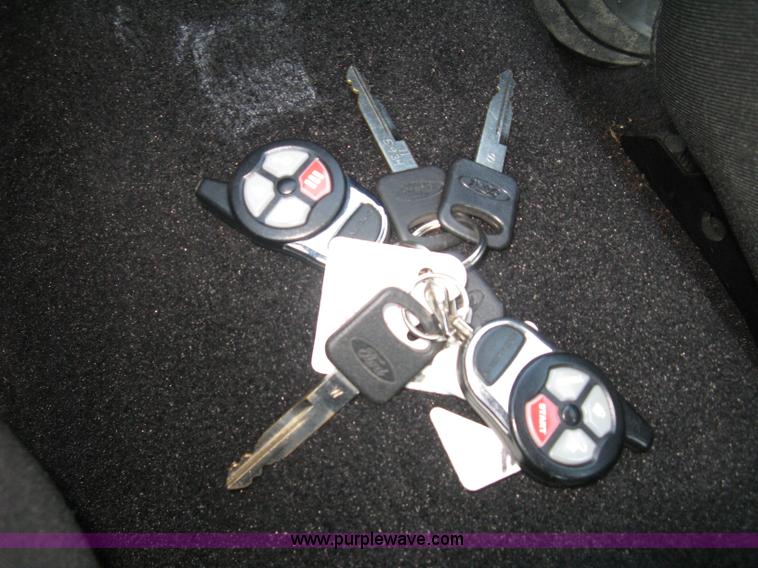 image for item E7918 2011 Ford Crown Victoria Police Interceptor