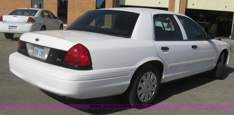 image for item E7919 2010 Ford Crown Victoria Police Interceptor