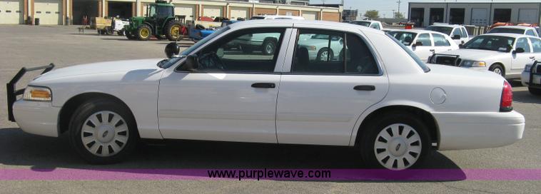 image for item E7919 2010 Ford Crown Victoria Police Interceptor