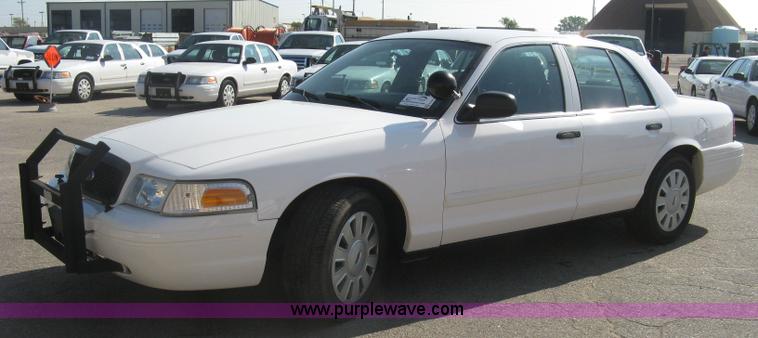 image for item E7919 2010 Ford Crown Victoria Police Interceptor