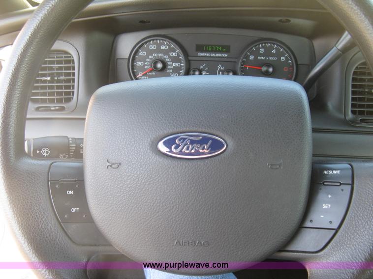 image for item E7919 2010 Ford Crown Victoria Police Interceptor