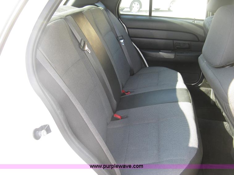 image for item E7919 2010 Ford Crown Victoria Police Interceptor