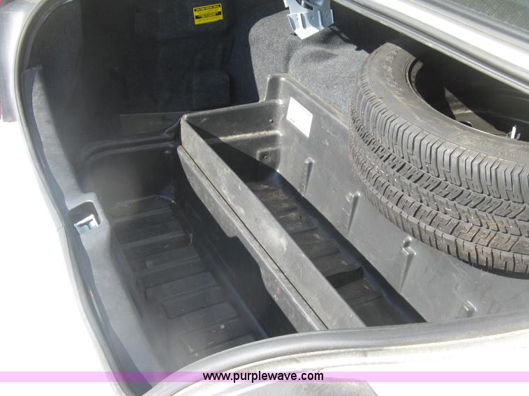 image for item E7919 2010 Ford Crown Victoria Police Interceptor