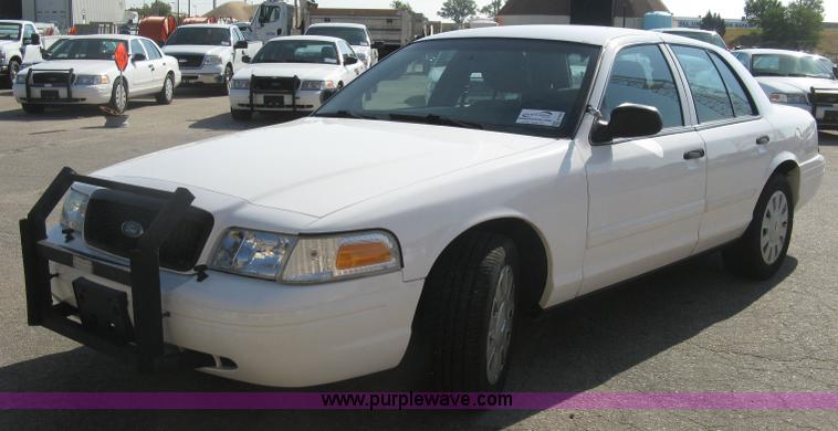 image for item E7920 2011 Ford Crown Victoria Police Interceptor
