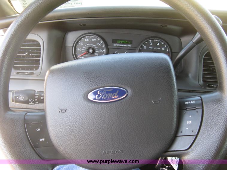 image for item E7920 2011 Ford Crown Victoria Police Interceptor