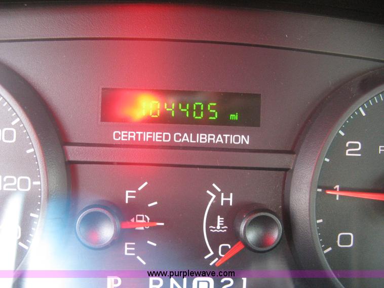 image for item E7920 2011 Ford Crown Victoria Police Interceptor