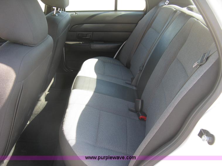 image for item E7920 2011 Ford Crown Victoria Police Interceptor