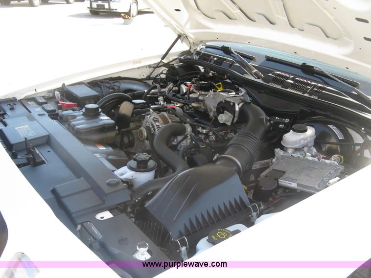 image for item E7920 2011 Ford Crown Victoria Police Interceptor