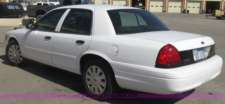 image for item E7921 2011 Ford Crown Victoria Police Interceptor