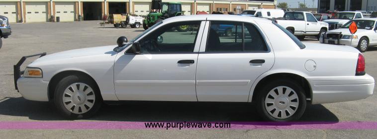 image for item E7921 2011 Ford Crown Victoria Police Interceptor