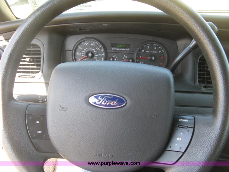 image for item E7921 2011 Ford Crown Victoria Police Interceptor