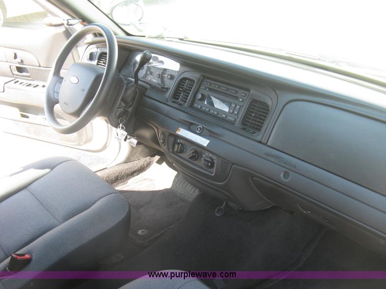 image for item E7921 2011 Ford Crown Victoria Police Interceptor